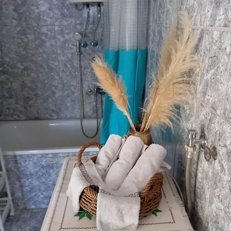 Holiday home Rustic House Hutovo Blato *