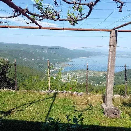 Holiday home Rustic House Hutovo Blato Capljina